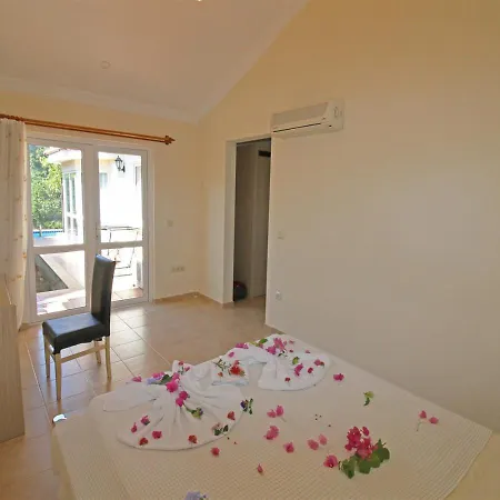 Inside The Site For 6 People In Fethiye, Yaniklar - Awz 234 فيلة